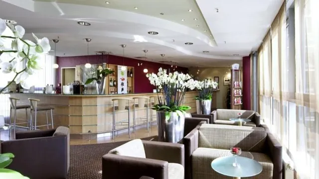 Hilton Garden Inn Toronto City Centre photo 3