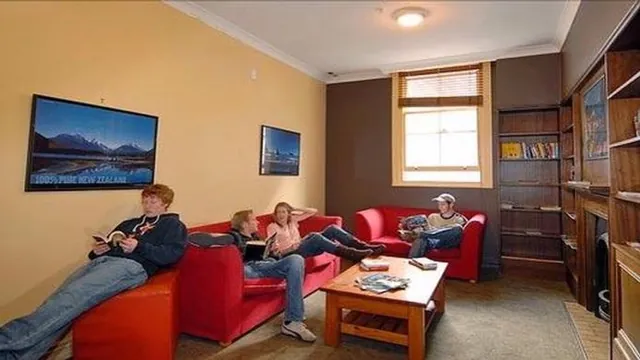 Nomads Auckland Backpackers Hostel photo 2
