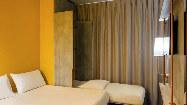 Ibis budget Senlis photo 1