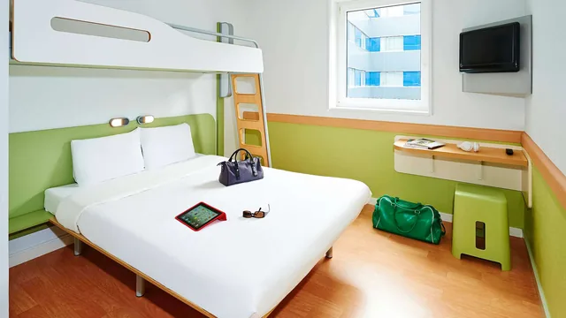 Ibis Zürich City West photo 4