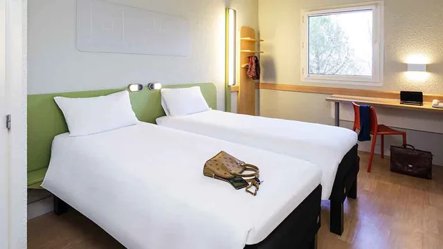 Days Inn by Wyndham New Philadelphia photo 5