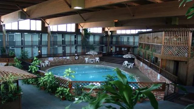Radisson Suite Hotel Toronto Airport photo 6