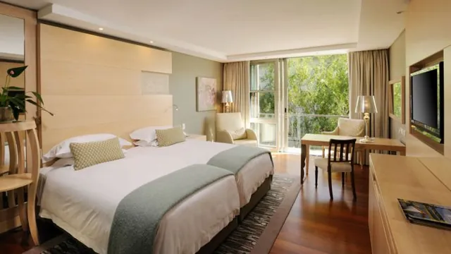 Vineyard Hotel & Spa Cape Town photo 4