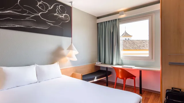 Ibis Sevilla photo 4