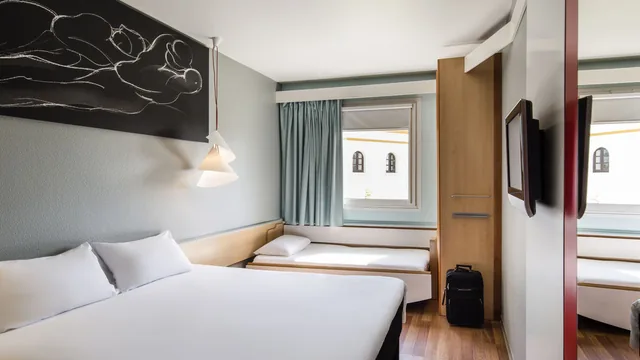 Ibis Sevilla photo 8