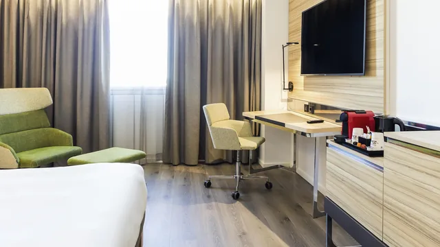 Novotel Sevilla photo 3