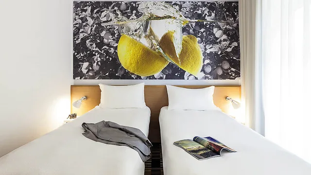 Ibis Styles Napoli Garibaldi photo 7