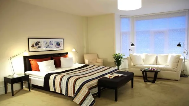Avenue Hotel photo 2