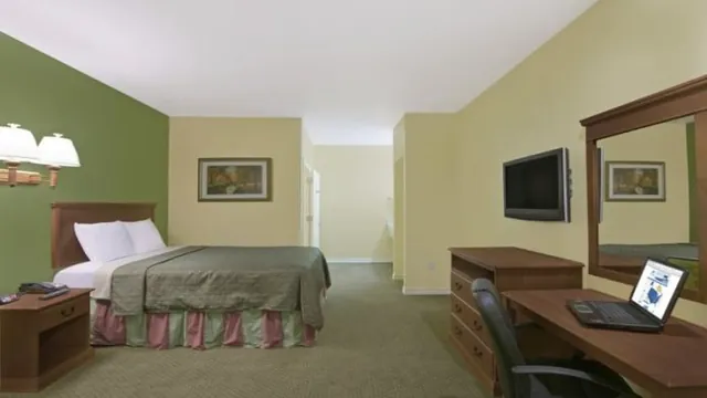 Americas Best Value Inn & Suites DFW North Dallas photo 3