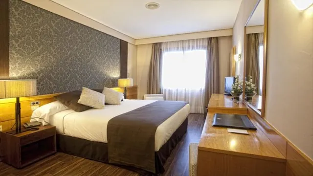 Hotel Carris Alfonso IX Sarria photo 3