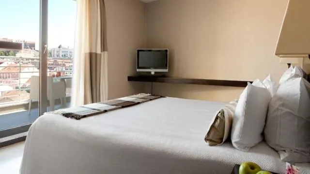 NH Liberdade Hotel Lisbon photo 2