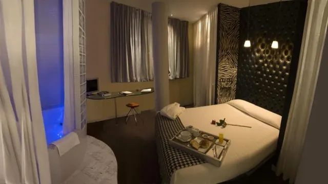M Hotel Oviedo photo 2