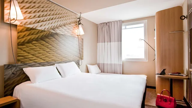 Ibis Paris Porte de Clichy Centre photo 3