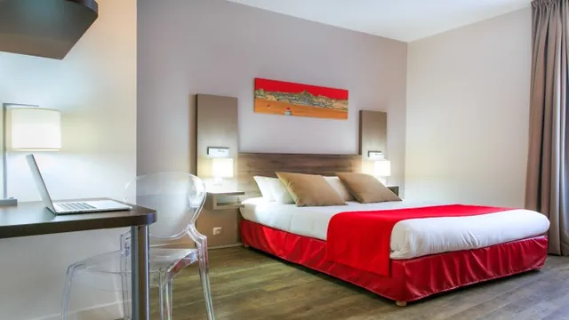 Stars Hotel Marseille photo 3