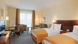 Hotelvorfahrt Holiday Inn
