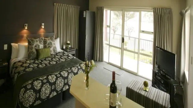 Radfords Lakeview Motel Te Anau photo 5