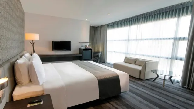 Holiday Inn Bangkok photo 5