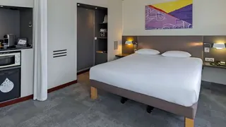 Novotel Suites Paris Stade de France hotel