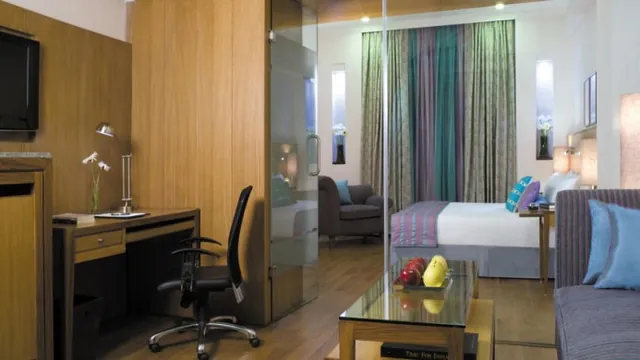 Vivanta By Taj Gomti Nagar Lucknow Hotel photo 1