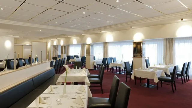 NH Hotel Magdeburg photo 2