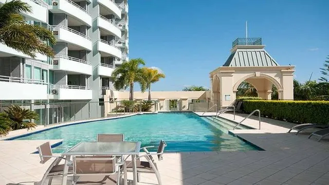 The Grand Apartments Gold Coast photo 6