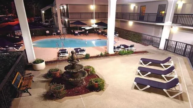 Hampton Inn Augusta-Washington Rd. @ I-20 photo 1