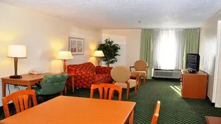 Fairfield Inn & Suites Atlanta Airport South Sullivan Road