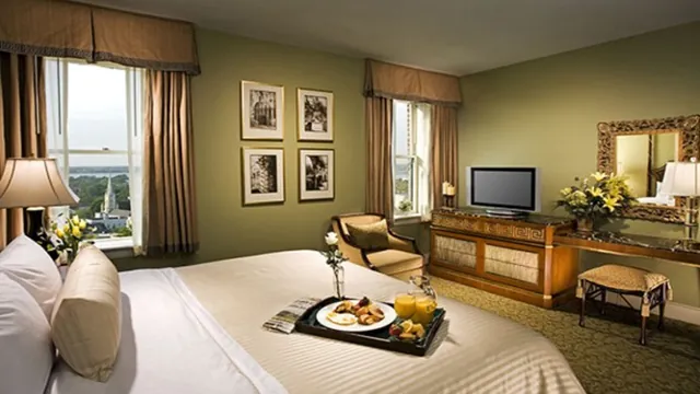 Charleston Marriott Town Center photo 2