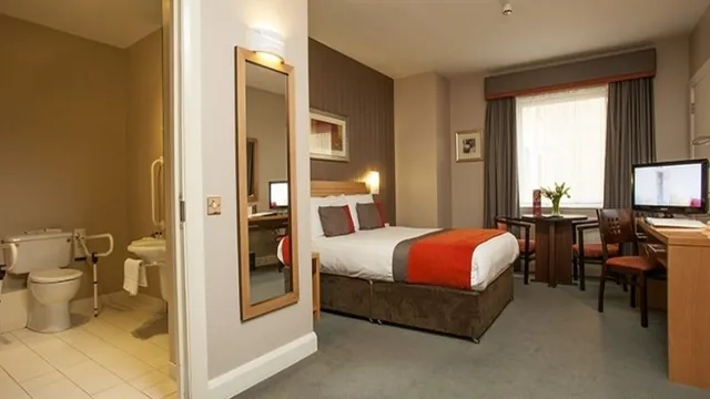City Hotel Derry photo 4
