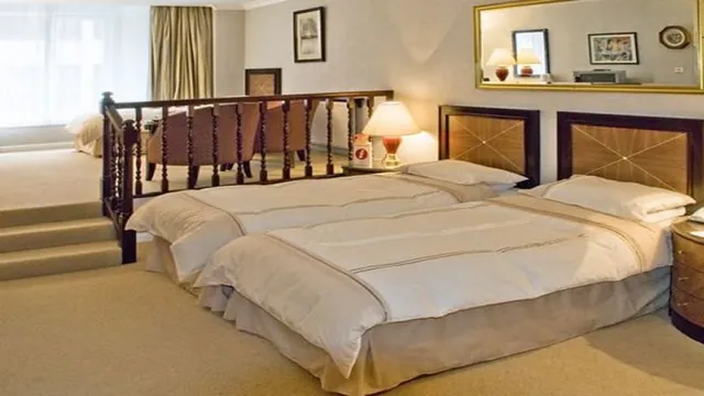 Days Inn by Wyndham Raleigh Glenwood-Crabtree photo 3