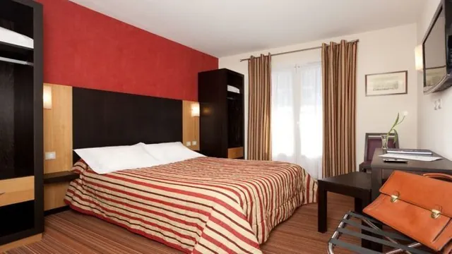 Victoria Garden Foch Lourdes Hotel photo 1