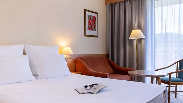 Macdonald New Blossoms Hotel Chester photo 8