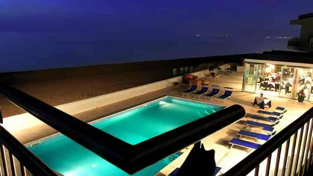 Eurostars Centrale Palace Hotel photo 2