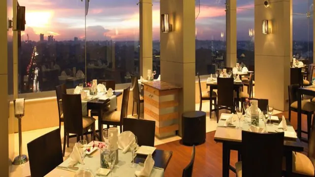 Royal Orchid Central Hotel Bengaluru photo 2