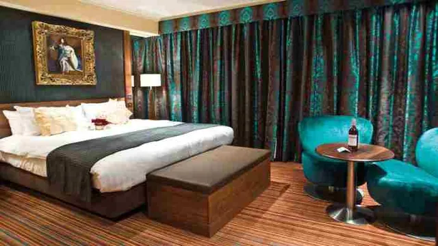 Best Western Premier Queen Hotel Chester photo 2