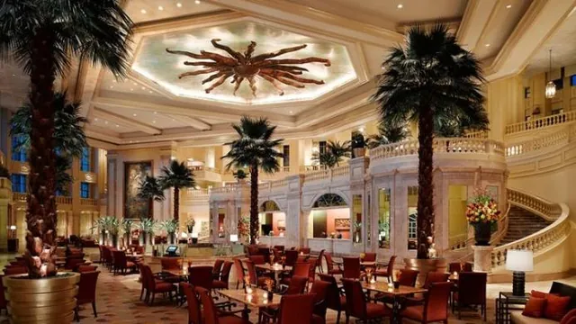 Peninsula Manila Hotel photo 3