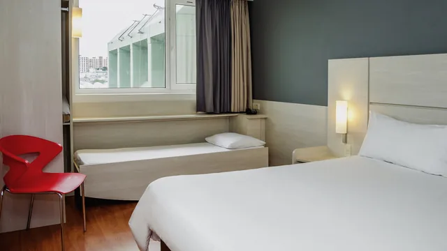 Ibis Montevideo Rambla photo 5
