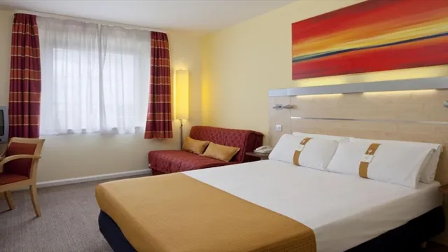 Holiday Inn Express Leicester Walkers Stadium photo 1