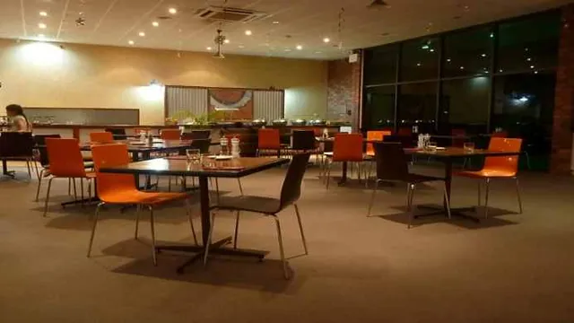 Ibis Styles Katherine photo 3