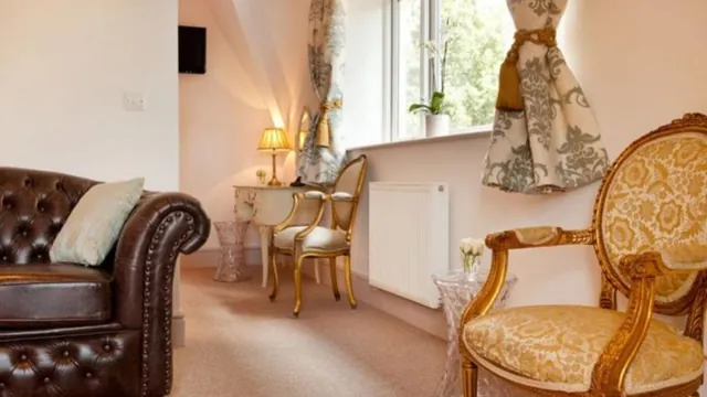 DeVere Hotel photo 2