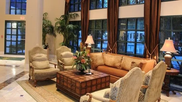Shining Light Inn & Suites photo 3