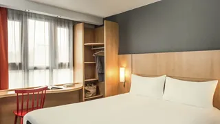 Days Inn & Suites by Wyndham Sault Ste. Marie ON