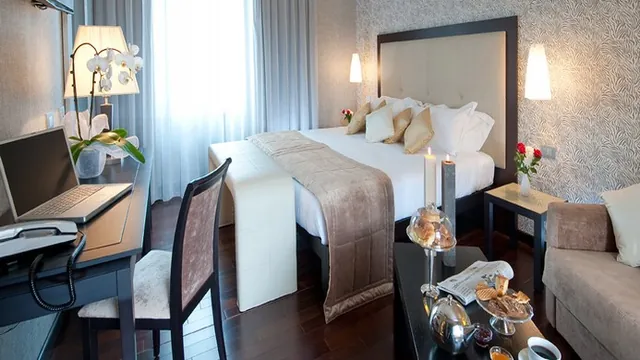 Diplomat Hotel Canberra photo 1
