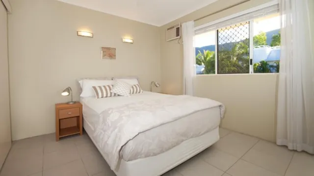Marlin Waters Beachfront Apartments Palm Cove photo 2