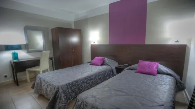 115 The Strand Aparthotel Sliema photo 2