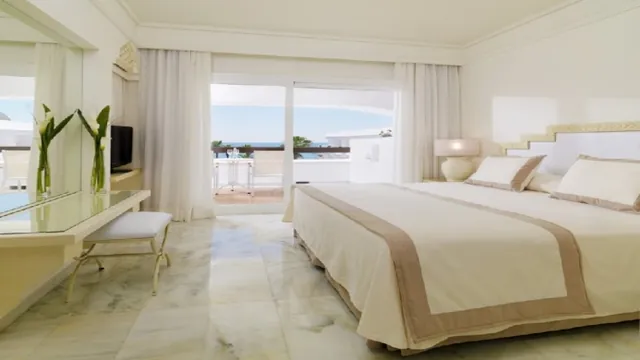 Aparthotel Puerto Azul Marbella photo 3
