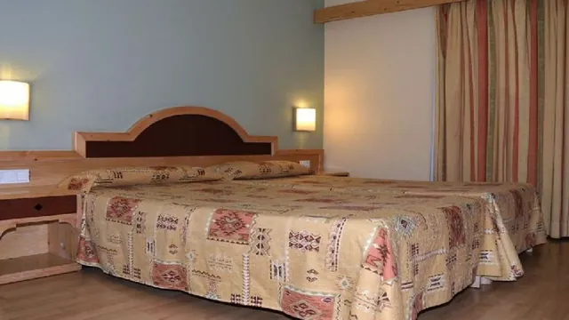 Holiday Inn Hotel Newcastle photo 3