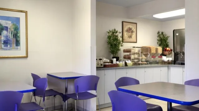 Anaheim Del Sol Inn photo 3