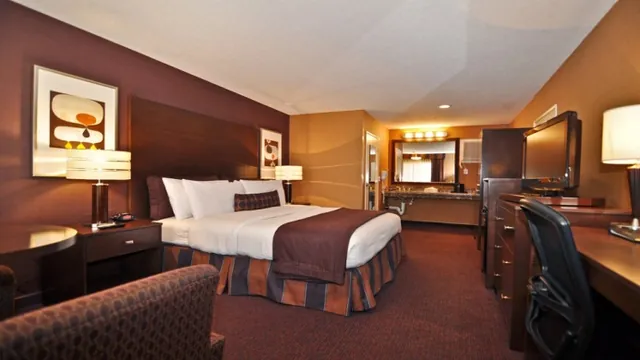 Best Western Plus Anaheim Inn photo 6