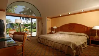 Oasis Hotel Cairo